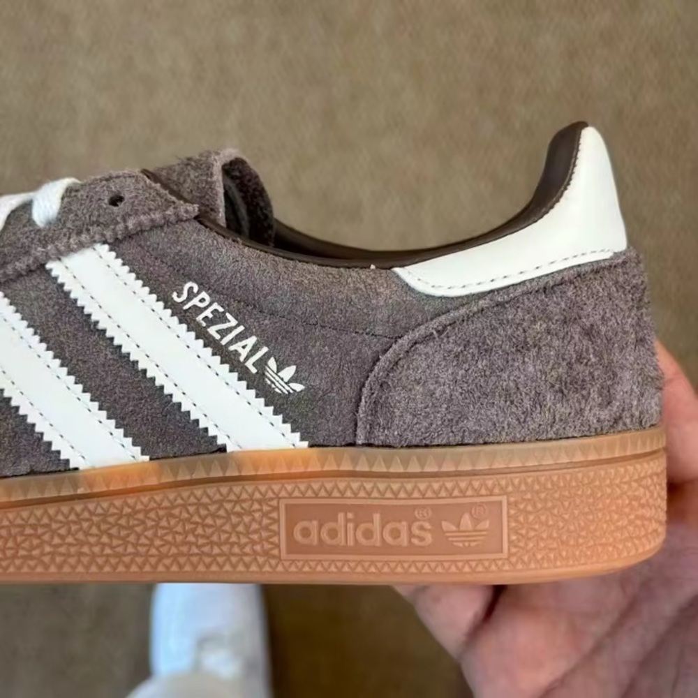 Adidas Spezial Sneakers – Brown Suede / Gum Sole (Women’s Size 9) - Picture 5 of 8